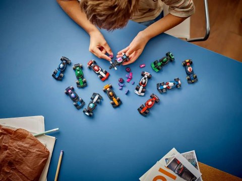 71049 - LEGO Minifigures - Kolekcjonerskie bolidy F1 - Komplet 12 szt. 71049 - LEGO Minifigures - Kolekcjonerskie bolidy F1 - Komplet 12 szt.