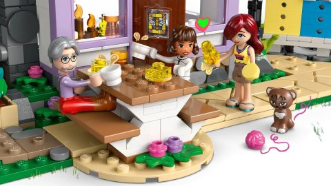 42669 - LEGO Friends - Dom pszczelarzy i kwiatowy ogród 42669 - LEGO Friends - Dom pszczelarzy i kwiatowy ogród