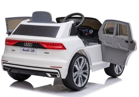 Auto na Akumulator Audi Q8 JJ2066 Biały Auto na Akumulator Audi Q8 JJ2066 Biały