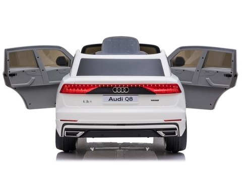 Auto na Akumulator Audi Q8 JJ2066 Biały Auto na Akumulator Audi Q8 JJ2066 Biały