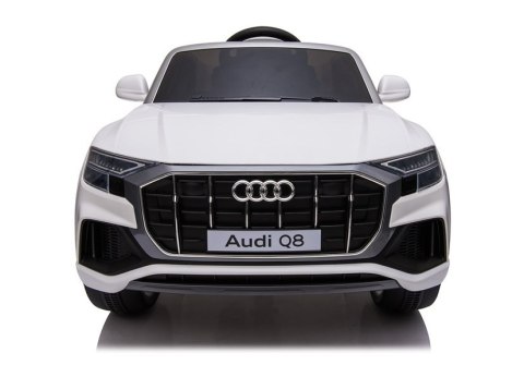Auto na Akumulator Audi Q8 JJ2066 Biały Auto na Akumulator Audi Q8 JJ2066 Biały