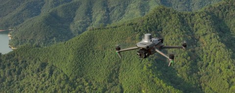 Dron DJI Mavic 3 Multispectral C2 + DJI Care 1 rok Dron DJI Mavic 3 Multispectral C2 + DJI Care 1 rok