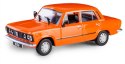 Pojazd PRL Fiat 125p pomarańczowy