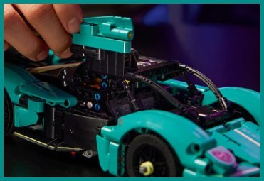 42208 - LEGO Technic - Aston Martin Valkyrie 42208 - LEGO Technic - Aston Martin Valkyrie