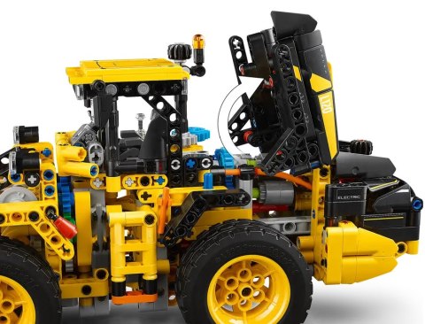 42209 - LEGO Technic - Ładowarka kołowa Volvo L120 Electric 42209 - LEGO Technic - Ładowarka kołowa Volvo L120 Electric