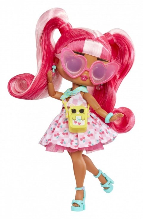 Lalka L.O.L. Surprise Tweens Core Doll, Cherry B.B. Lalka L.O.L. Surprise Tweens Core Doll, Cherry B.B.