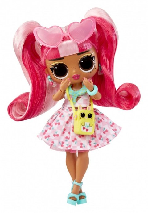 Lalka L.O.L. Surprise Tweens Core Doll, Cherry B.B. Lalka L.O.L. Surprise Tweens Core Doll, Cherry B.B.
